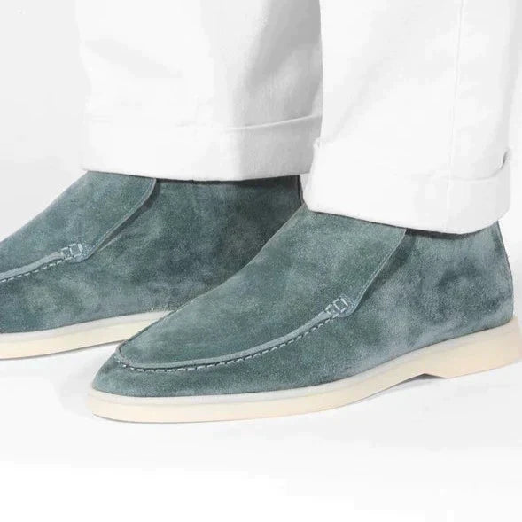 Ferrero | Scarpe in suede.