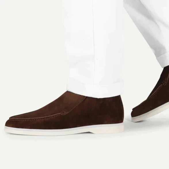 Ferrero | Scarpe in suede.